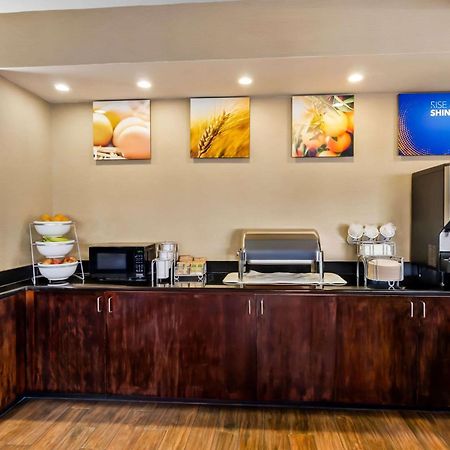 Comfort Suites Salem-Roanoke I-81 Екстериор снимка