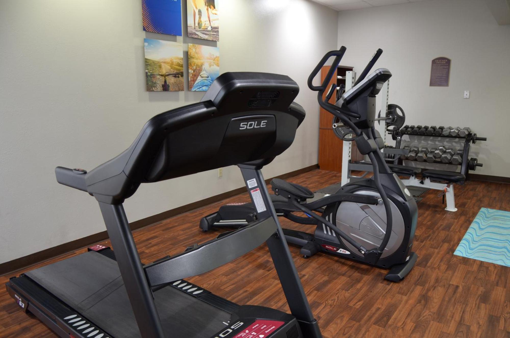 Comfort Suites Salem-Roanoke I-81 Екстериор снимка