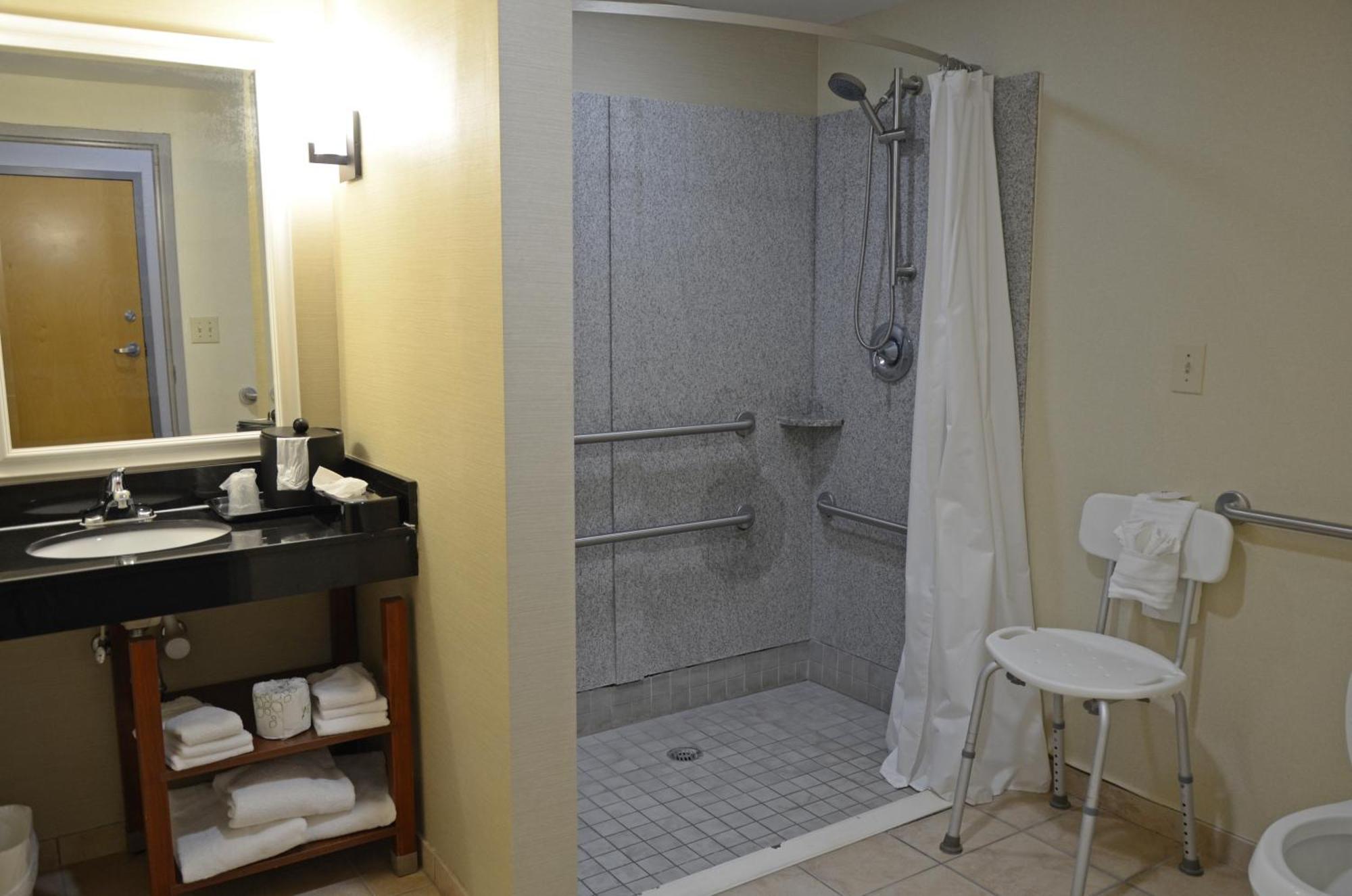 Comfort Suites Salem-Roanoke I-81 Екстериор снимка