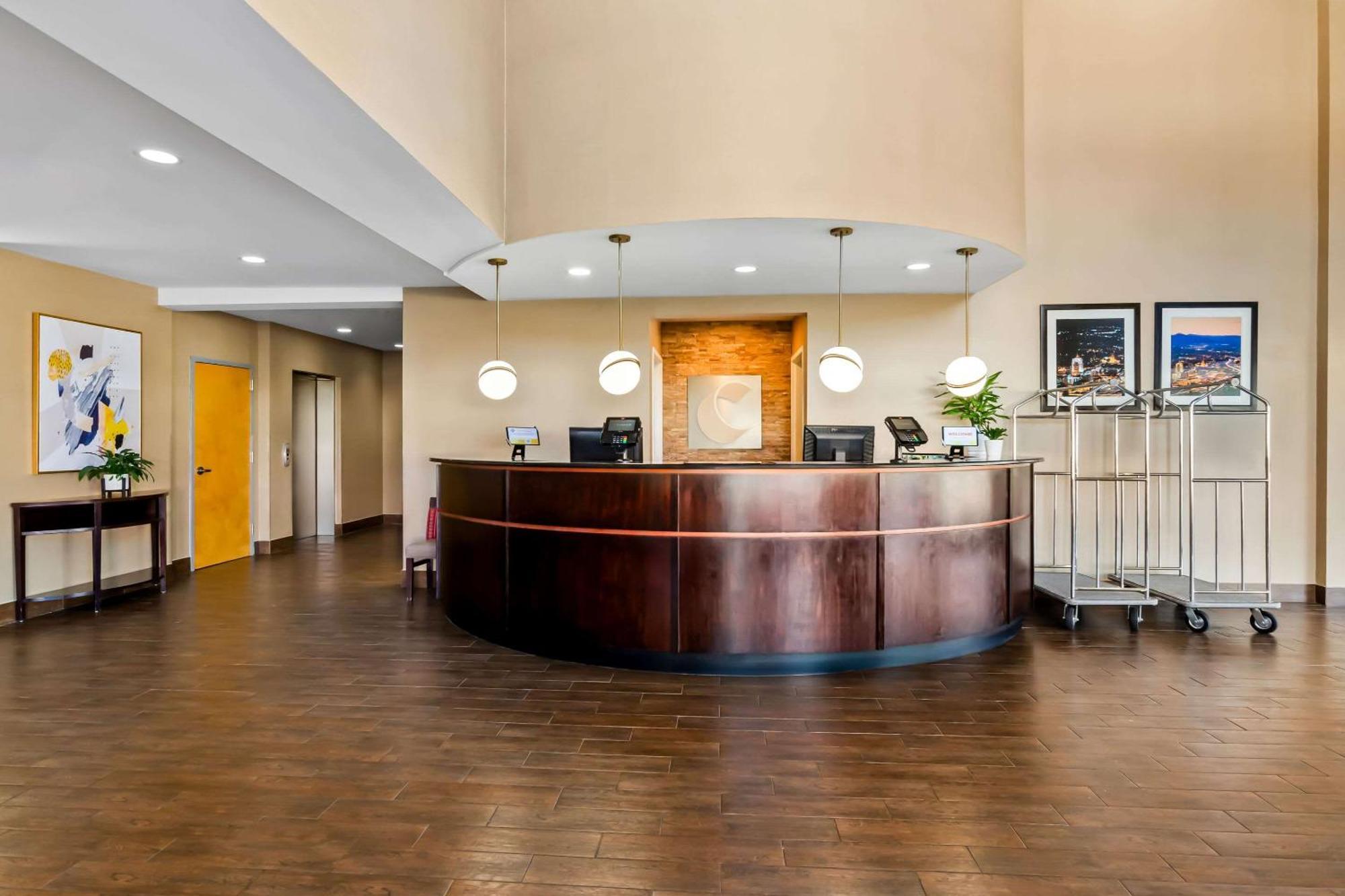 Comfort Suites Salem-Roanoke I-81 Екстериор снимка